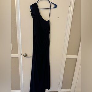 Mac Duggal - Ruffled One Shoulder Draped Gown